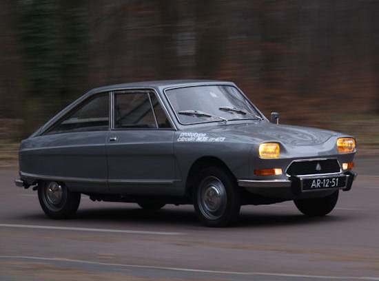 Parkeren onder het Louvre